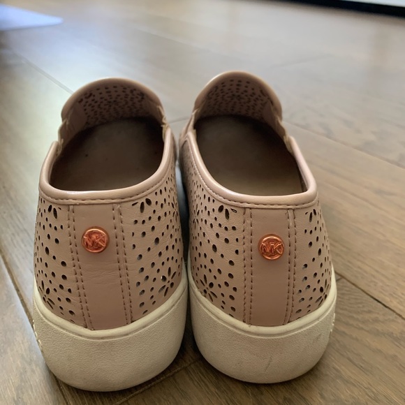 Michael Kors Flats - Picture 4 of 6